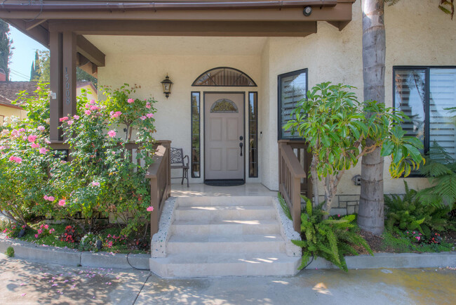 Foto del edificio - 15008 Greenleaf St