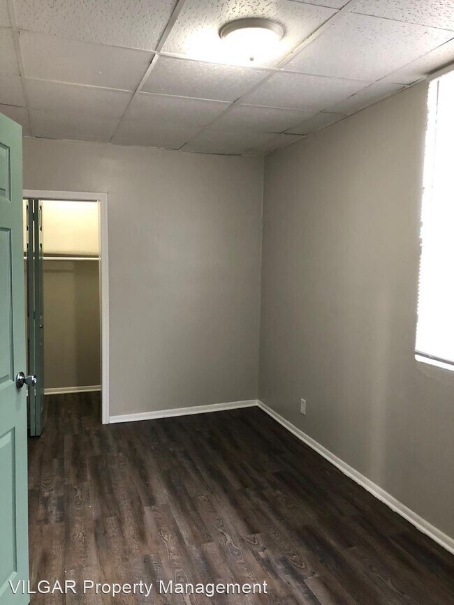 Foto del edificio - 3 br, 2 bath House - 4830 Magoun Ave