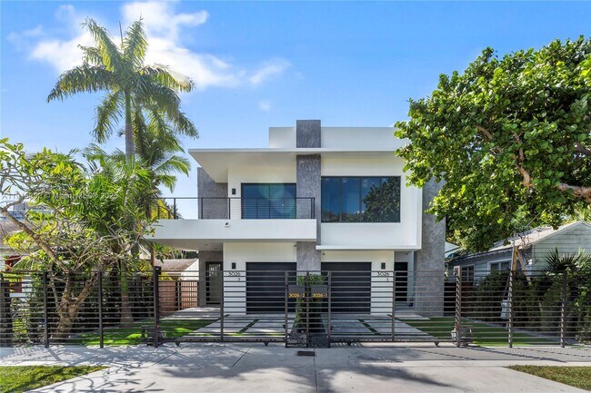 Foto del edificio - 3026 Aviation Ave