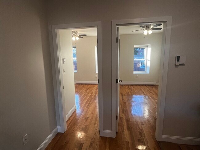 Foto del edificio - 100 Tyler St