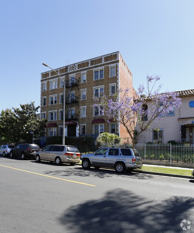 200 S Kenmore Ave Apartments Los Angeles, CA