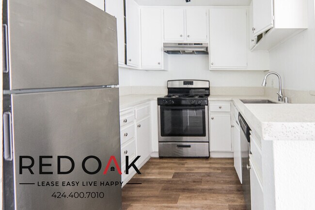 Foto del edificio - 4320 S Centinela Ave