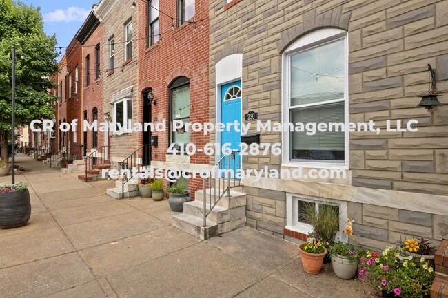 Building Photo - Come check out this spacious 2BD, 2BR town...