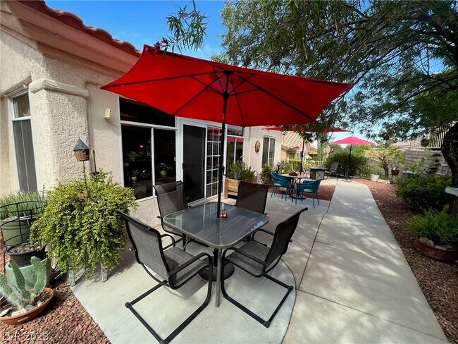 Building Photo - 9813 Folsom Dr