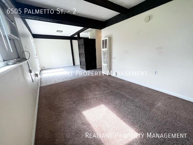 Foto del edificio - 6505 Palmetto St