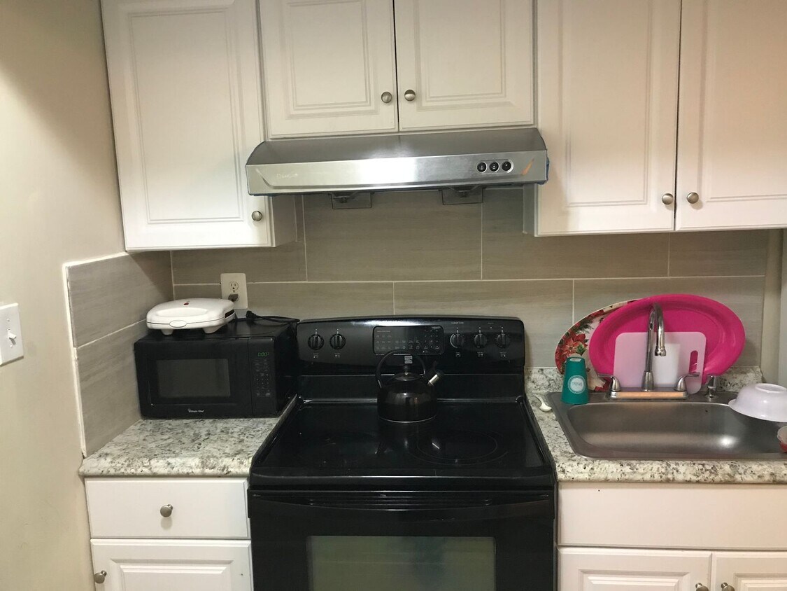 Foto principal - 615 N 44th St