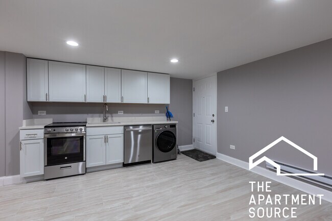 Foto del edificio - 6957 N Greenview Ave