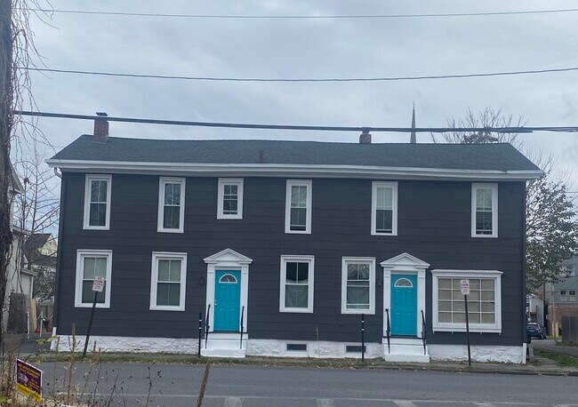 Building Photo - 279 Clinton Ave