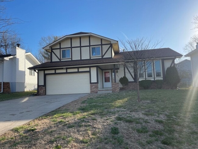 Home For Rent Bellevue. - Home For Rent Bellevue.