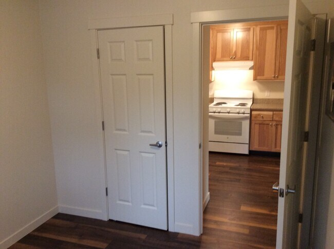 Foto del edificio - 909 W 4th Ave