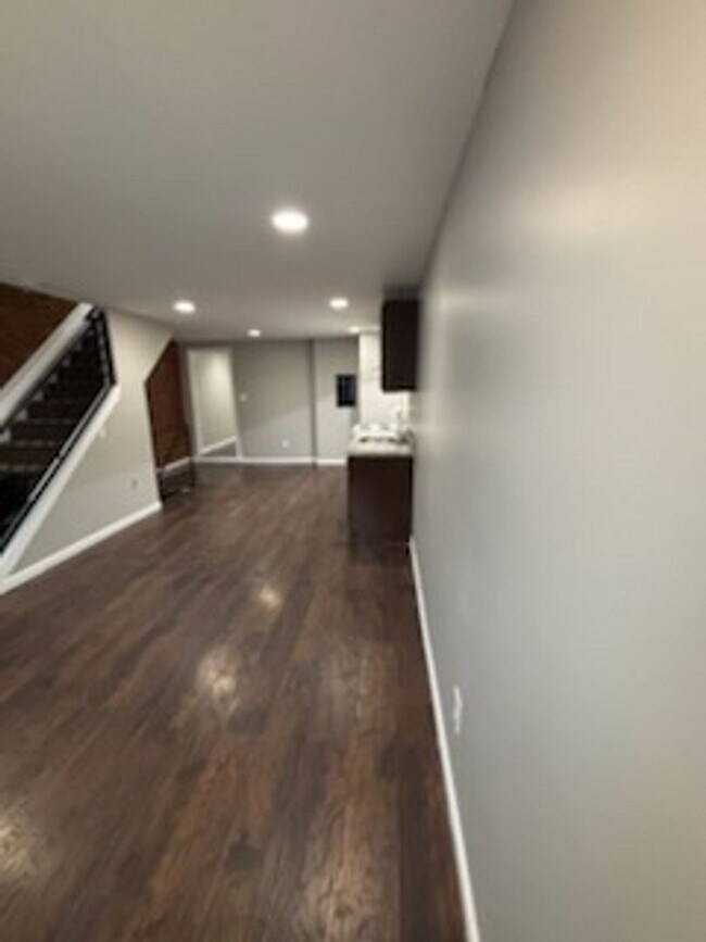 Foto del edificio - 24 E Silver St