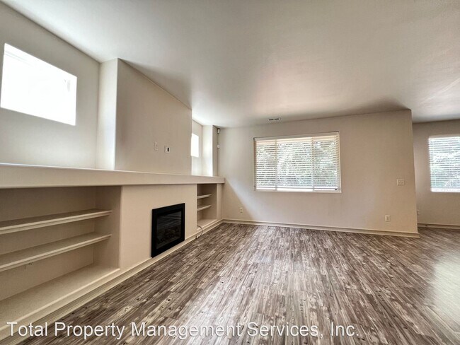 Building Photo - 3 br, 2.5 bath House - 20618 5th Avenue Ct E,