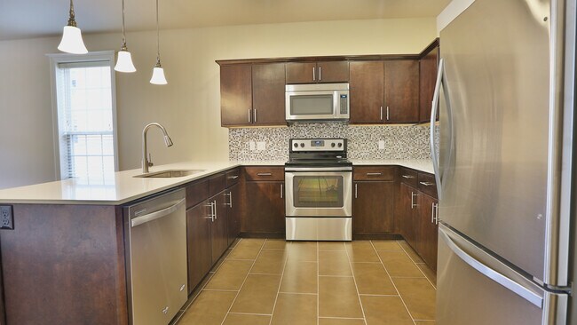 Building Photo - 456 S Sang Ave
