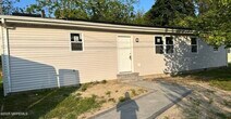 Primary Photo - 105 Floyd Ln
