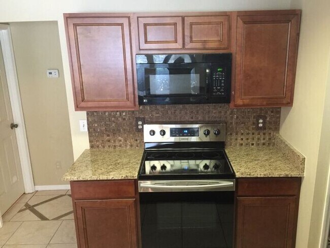 Foto del edificio - 2/2 Beutiful Condo at Hidden Springs - Dow...