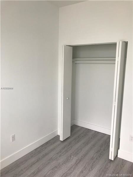 Foto del edificio - 2630 NE 213th St
