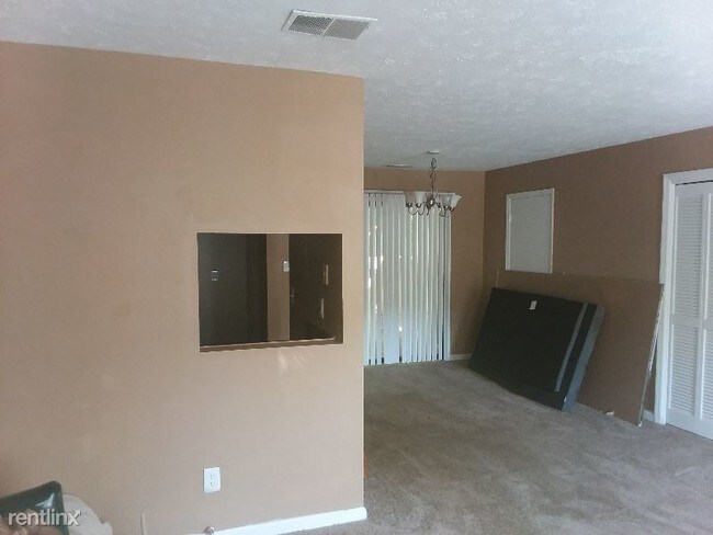 Building Photo - 2 br, 2.5 bath Townhome - 2082 Lenoa Lane