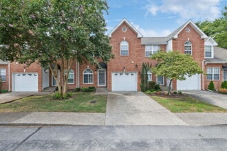 Building Photo - 2120 Lebanon Pike