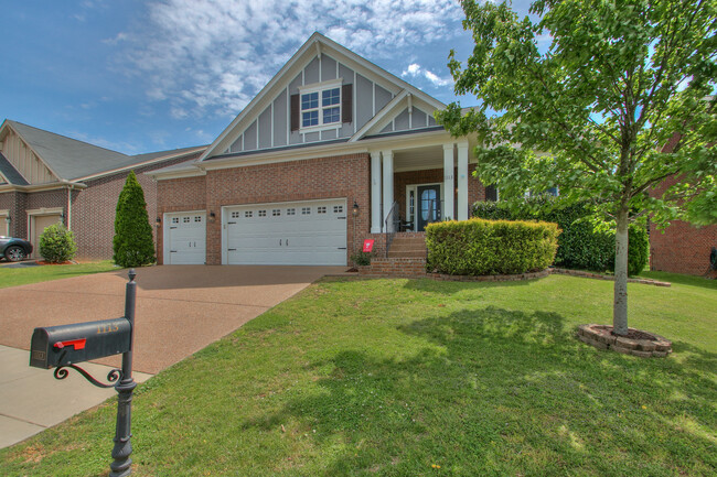 Building Photo - 1113 Camden Cir