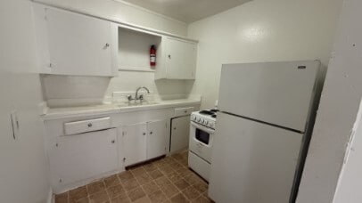 Building Photo - 3311 Crawford St