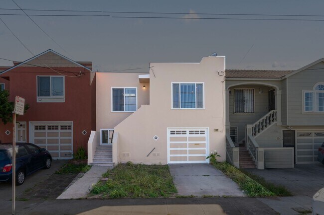 Foto del edificio - Move in. Feel at Home.