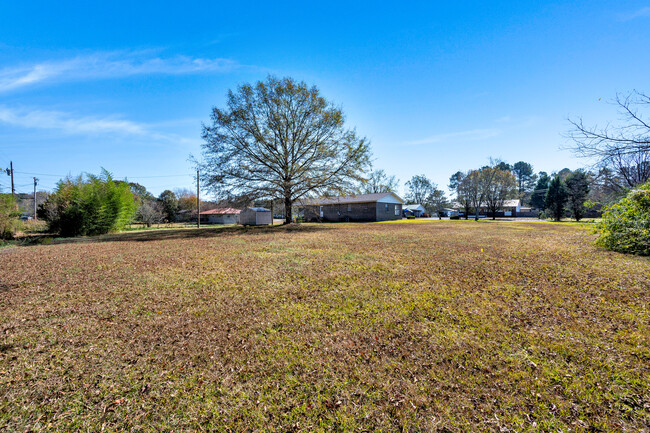 Boundless back yard for your family to enjoy! - 1604 Edmondson Rd NE