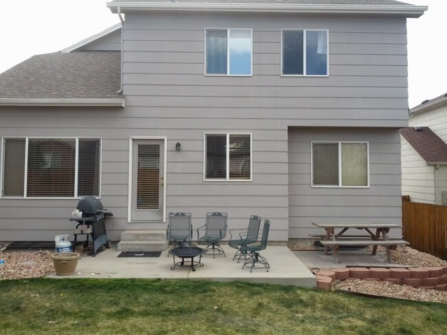 Foto del edificio - 4142 Heathmoor Dr