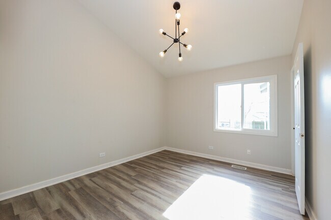 Foto del edificio - 2291 Bannister Ln