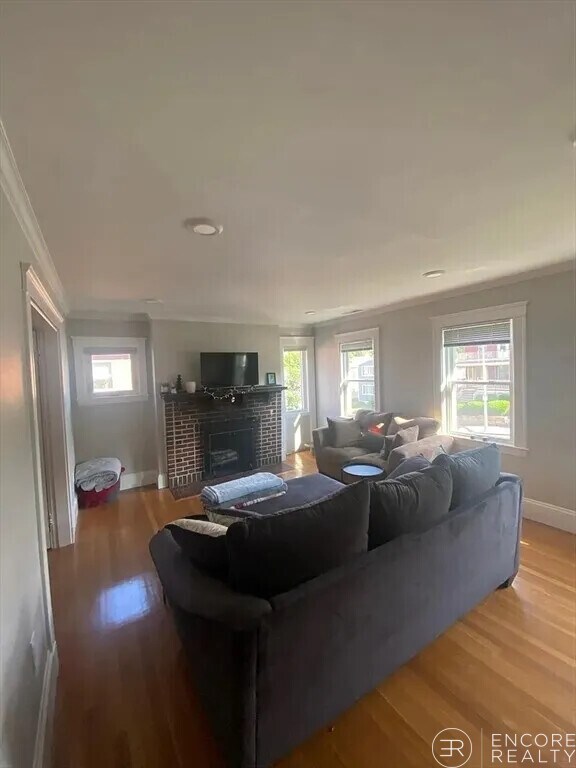 Foto del edificio - 649 Washington St