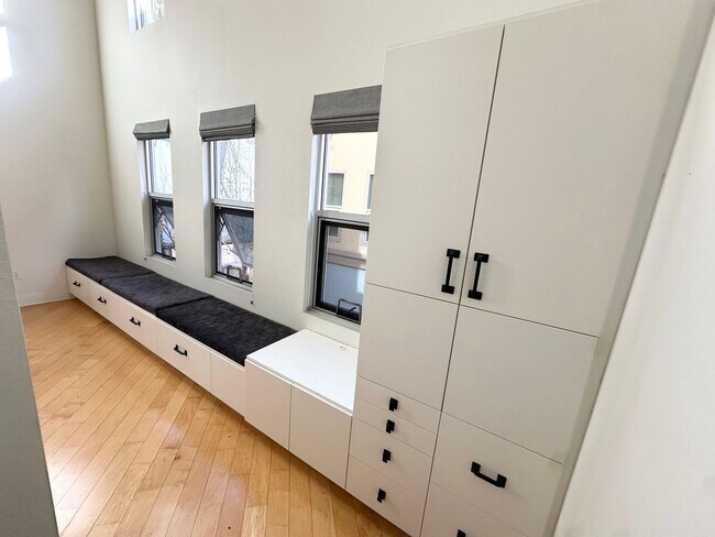 Foto del edificio - PET FRIENDLY!!!2 Bedroom 3 Bath Condo In T...