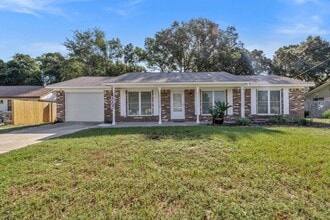 Building Photo - 7710 Charter Oaks Dr