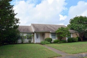 Building Photo - 506 Willow Oak Dr