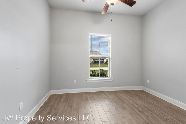 Building Photo - 4 br, 3 bath House - 247 Hidden Cypress Drive