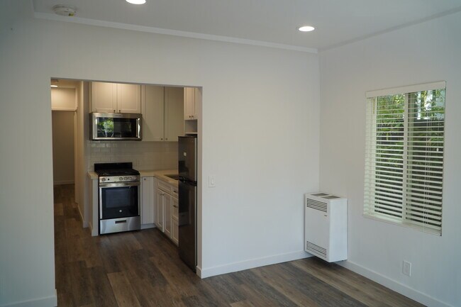 Building Photo - 507 Santa Clara Ave