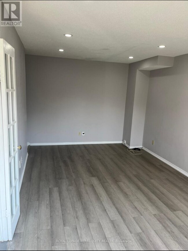 Photo du bâtiment - 34 Calmist Cres