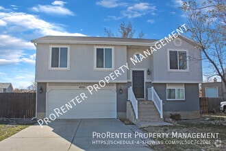 Building Photo - 4252 Midland Dr