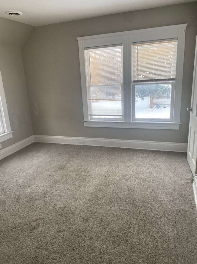 Foto del edificio - 1974 W 93rd St