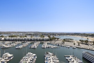 Building Photo - 4267 Marina City Dr