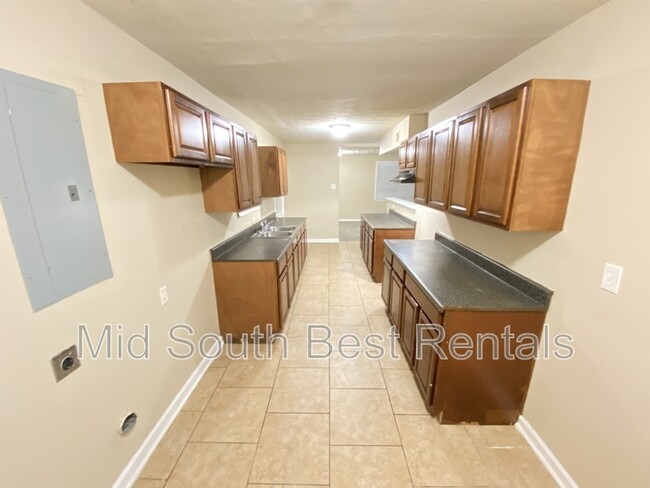 Building Photo - 2953 Dearing Rd