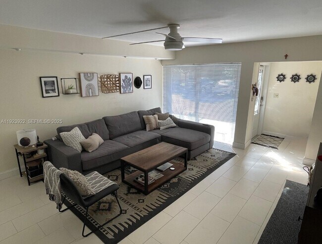 Foto del edificio - 5555 N Ocean Blvd