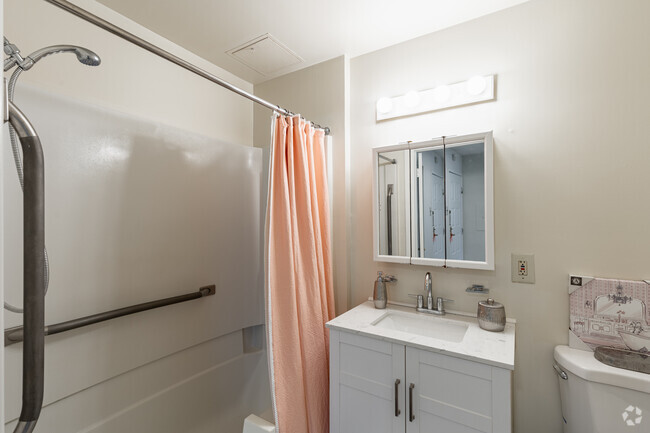 1 BR, 1 BA - 600SF - Bathroom - Allegria At The Fountains