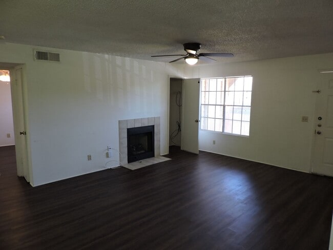 Building Photo - 1Bedroom Condo - Lakewood Park, Altamonte ...