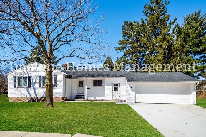 Foto principal - Newly Remodeled 3 Bedroom Ranch in Solon