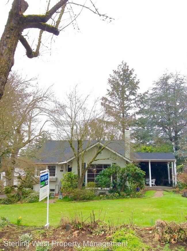 Building Photo - 12 Glen Oak Ct