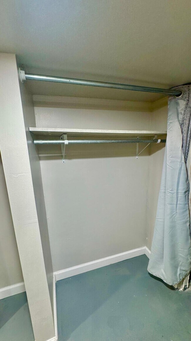 Foto del edificio - 1254 N Bosworth Ave