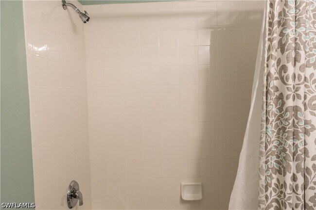 Foto del edificio - 3950 Loblolly Bay Dr