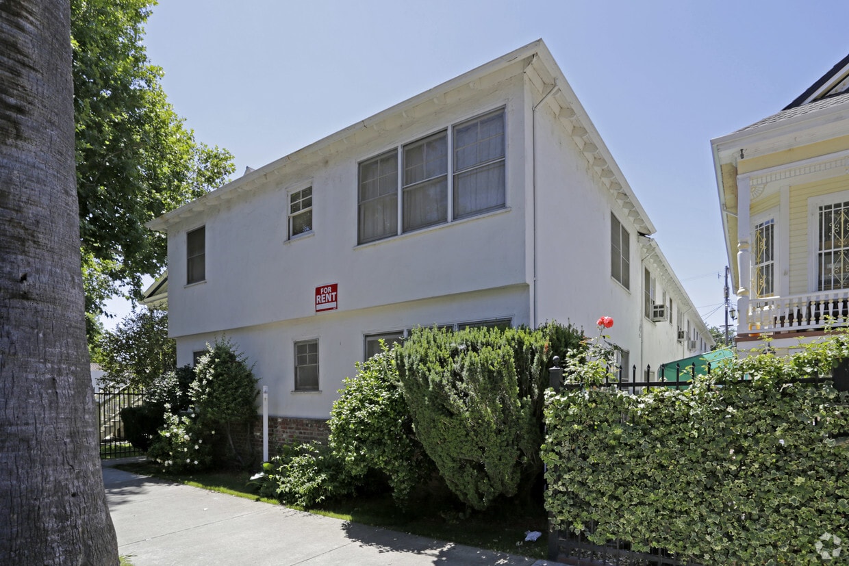 Foto del edificio - 2610 N St
