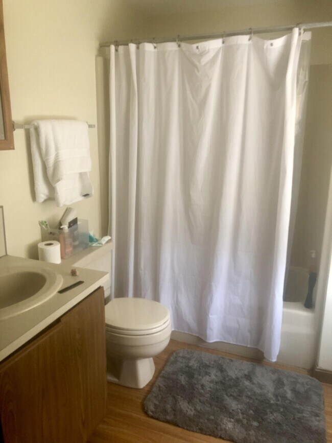 Foto del edificio - 6 Nason Ter