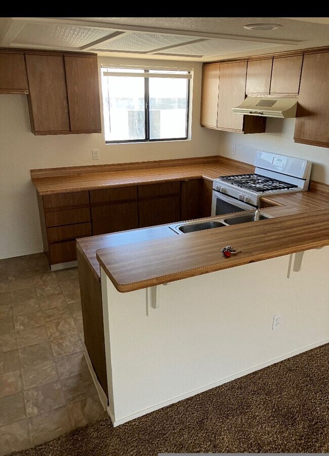Foto del edificio - 21311 Golden Hills Blvd