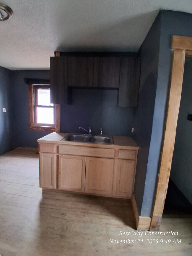 Foto del edificio - 2057 N Charles St